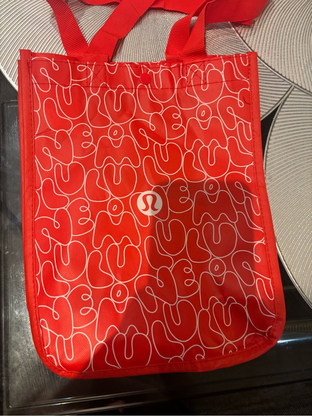 lululemon red shopping bag